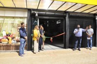 PODER LEGISLATIVO PRESENTE NA INAUGURAÇÃO DE FILIAL DO SUPERMERCADO SANTI